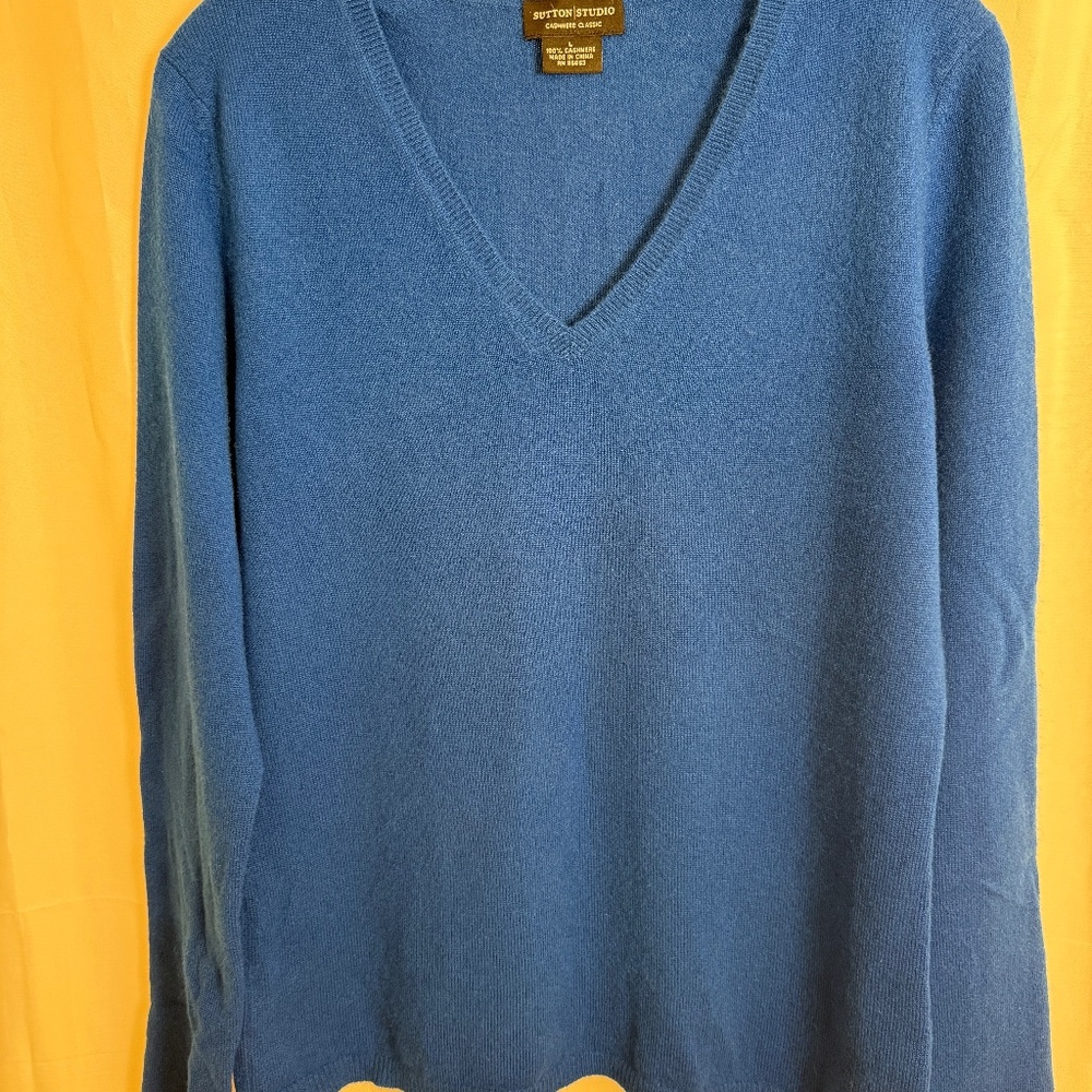 Sutton Studio Blue 100% Cashmere V-neck Sweater Buttery Soft Y2K Preppy